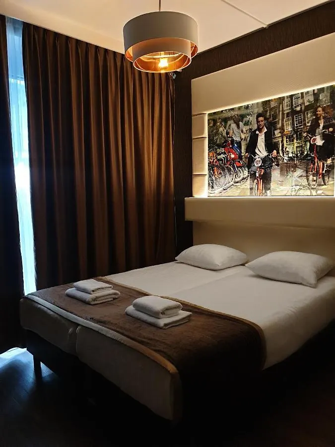 Hotel Mosaic City Centre Amsterdam 3*,